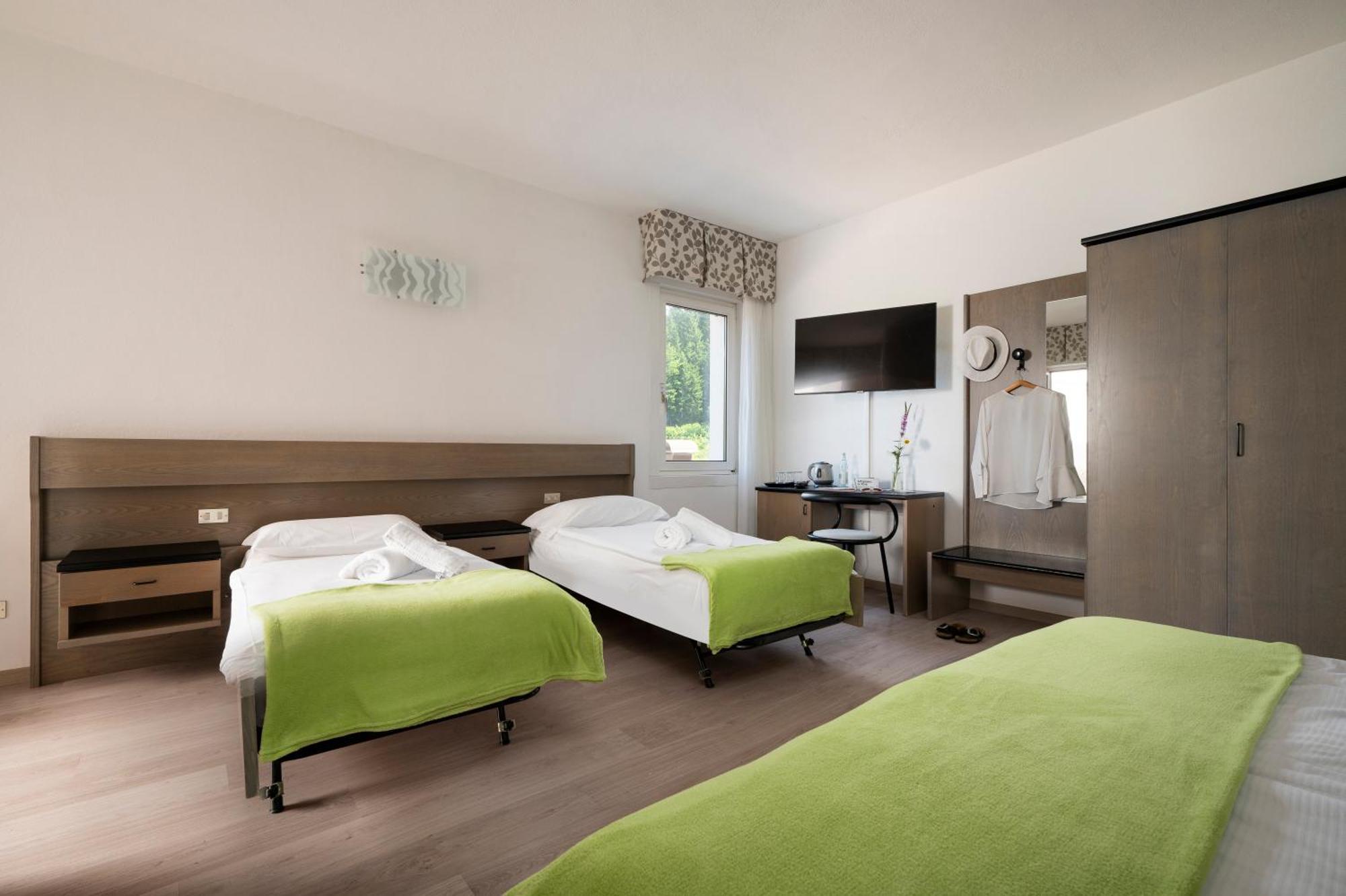 Hotel Scoiattolo Baselga di Pinè Buitenkant foto